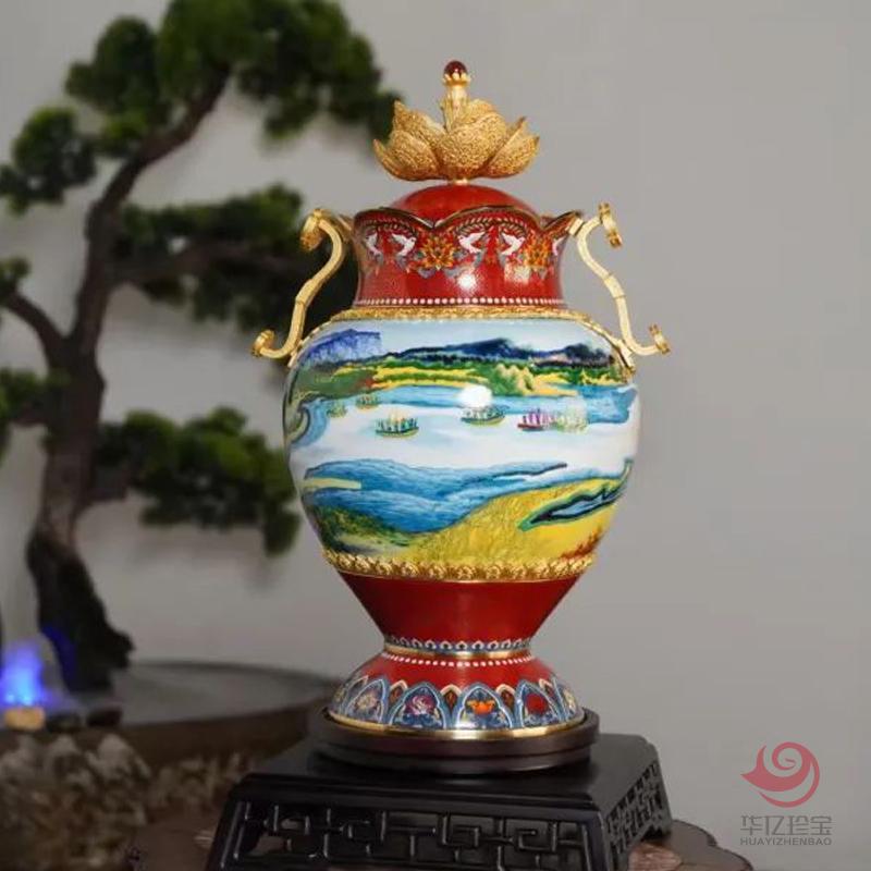 《一路锦绣山海尊》 钟连盛  李文跃 崔自默 王春刚四位老师共同创作